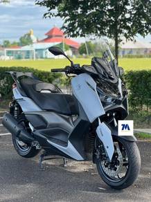 Yamaha XMAX