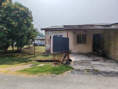 Semi-Detached House For Sale in Balok,PHG
