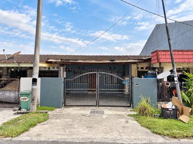 1-storey Terraced House For Sale in Gombak,SGR