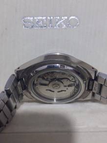 seiko 5 automatik