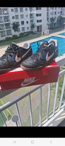 Nike gato se 8.5uk