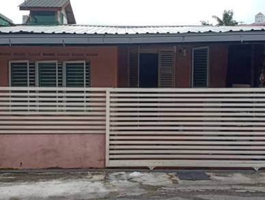 1-storey Terraced House For Sale in Salak Selatan,KUL