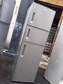 Electrolux fridge 3 doors Peti Sejuk Ais