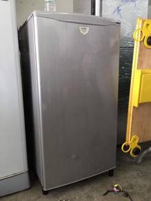 Sanyo 1 door fridge Peti Sejuk Ais Refrigerator re