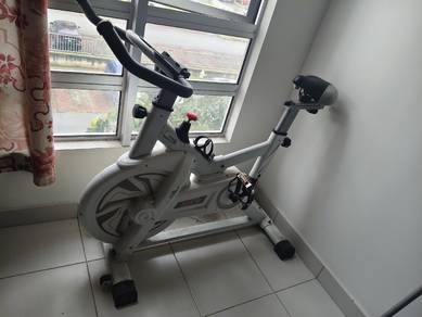 Indoor bicycle
