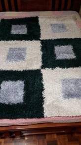 Shaggy Carpet 5.3 x 4 ft