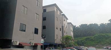 Flat For Sale in Taman Sri Saujana