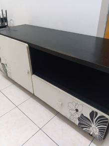 Tv cabinet for sell 