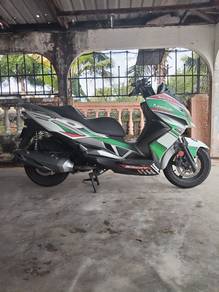 Kawasaki J300