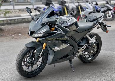 Yamaha R15