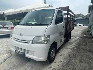 2014 Daihatsu Gran Max Wooden Cargo Petrol Engine