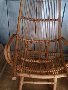 kerusi rotan