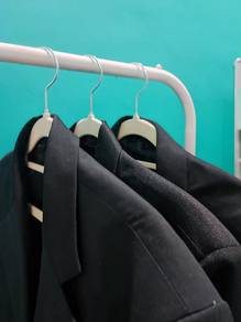 Blazer Hitam - nk let go