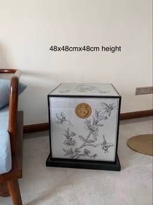 treasure wood table