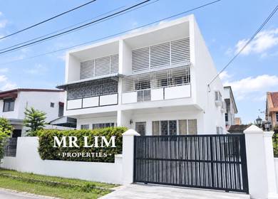 Semi-Detached House For Sale in Ayer Itam,PNG