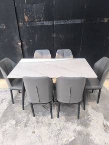 Meja makan set (Marble)