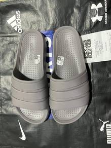 Sandal 8UK Adidas Adilette Flow (NEW)