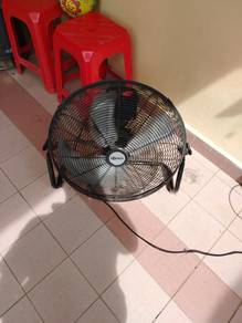 Steel Blade Standing Fan TF862