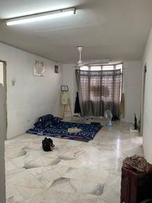Apartment For Sale in Seroja Apartment (Putra Perdana)