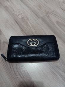 Original Gucci Black Leather GG Monogram Zip Arou 