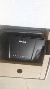 D-Link 300 Mbps 4g LTE router