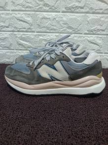 Uk8.5 New Balance 57/40 Sneakers
