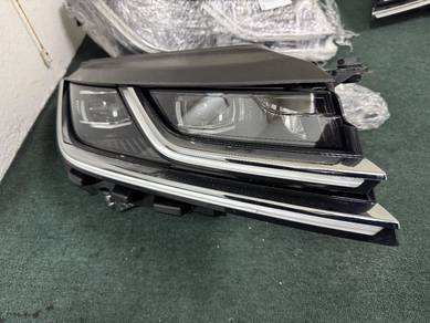 VW Passat B8 Arteon MK8 Tiguan Headlamp
