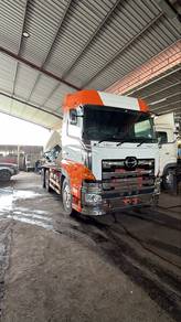 Unregistered Hino 700 High Roof SS1E Original 6x4