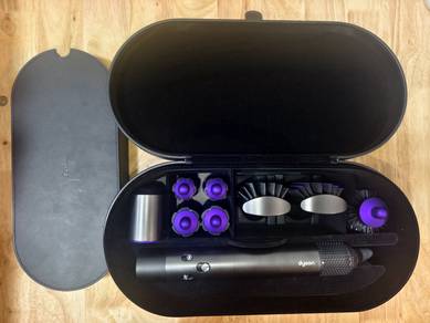 Dyson Airwrap 2021 (Excellent condition)