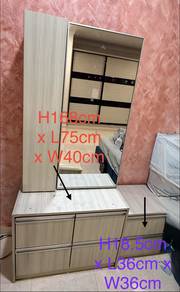 1 set of mirror cabinet (self pick)