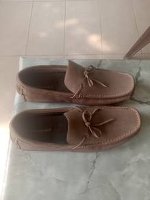 Kasut second Untuk dijual