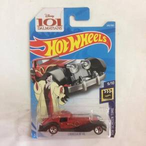 CFE128 2017 Mattel Hot Wheels HW cruella de vil di