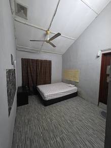 Room in Ulu Tiram, JHR