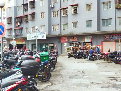 Room in Cheras, KUL