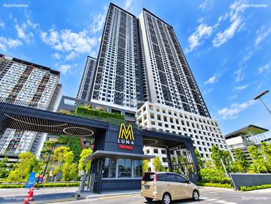 Service Residence For Auction in M Luna