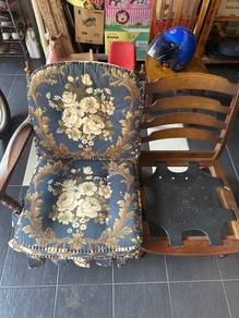 Kerusi Kayu Klasik   Kusyen (Set)