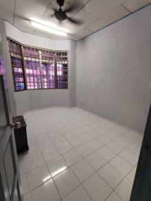 Room in Masai, JHR