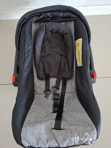 Rerversible stroller + baby carrier