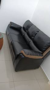 Sofa (Like New)