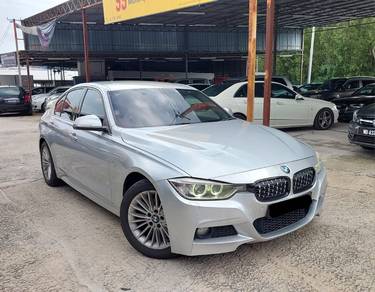 BMW 320i 20i SPORTS (CKD) in Desa Petaling, KUL