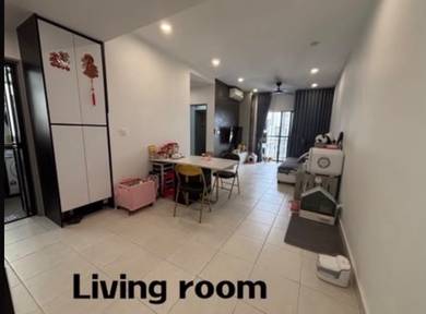 Condominium For Sale in Dezire Hill Residence