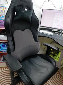 TT Racing Gaming Chair