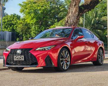Lexus IS 300 F-SPORT in Cheras, KUL
