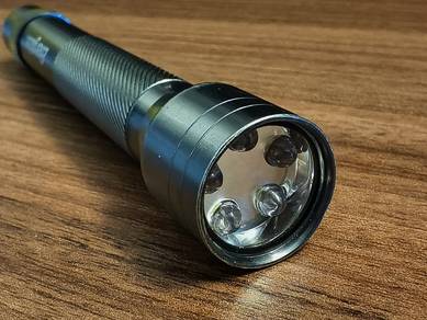 5 White LED Metal Torch 