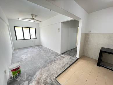 Flat For Rent in Taman Permai Indah Flat