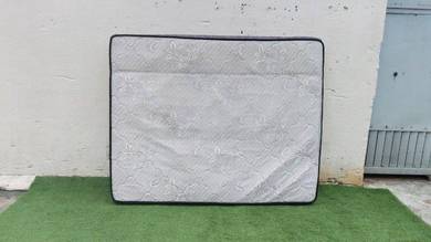 YE96D Tilam Queen Spring Mattress 10" VAZZO