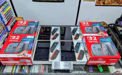 nintendo switch 2 like new