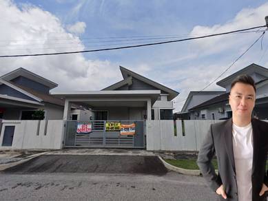Bungalow House For Sale in Krubong,MLK