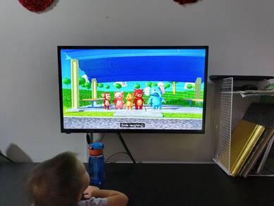 32 inch TV