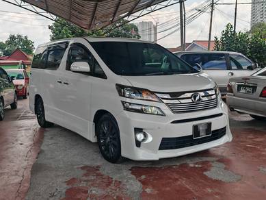 2013 Toyota Vellfire Z GOLDEN EYES